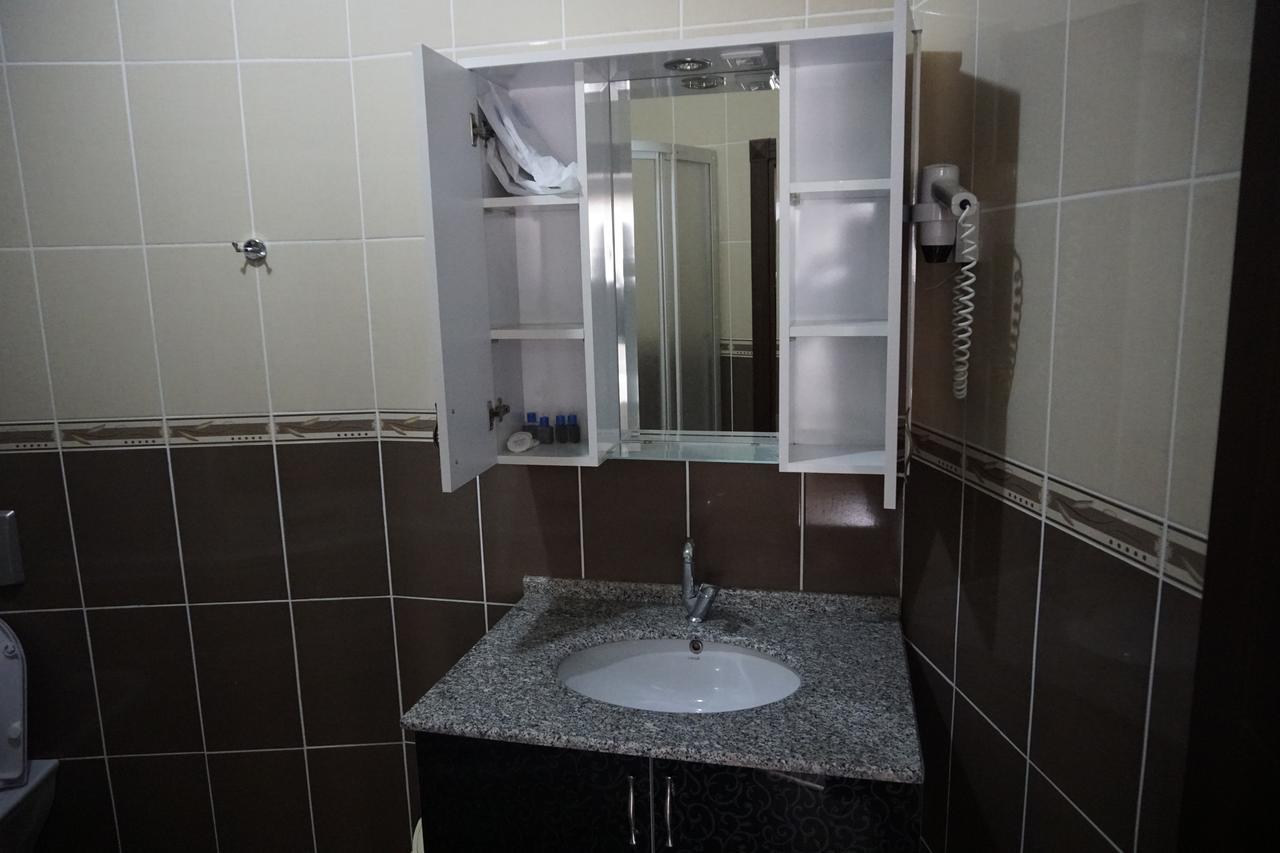 Deniz Hotel Kozlu Exteriér fotografie